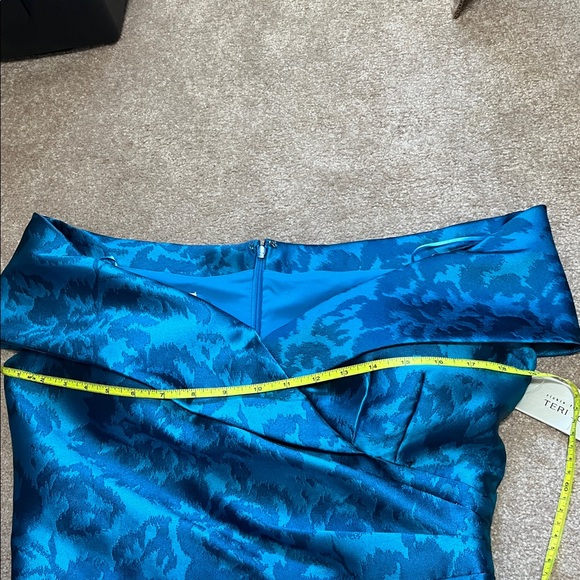 NWT Rickie Freeman for Teri Jon off-the-shoulder jacquard high-low Evening gown - Picture 15 of 16